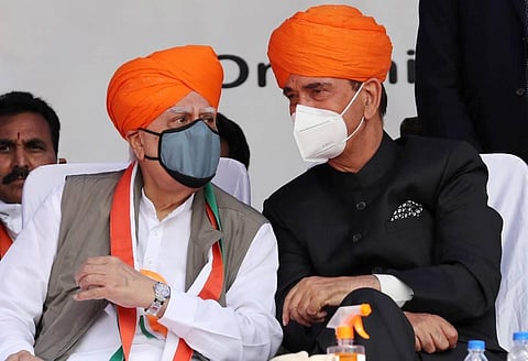 Congress leaders Ghulam Nabi Azad and Kapil Sibal during a 'Shanti Sammelan' event in Jammu Saturday Feb. 27 2021. (Photo | PTI)