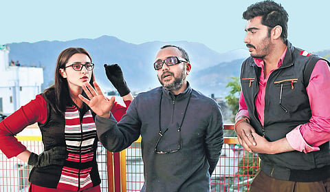 Dibakar Banerjee with Arjun Kapoor and Parineeti Chopra on the sets of 'Sandeep Aur Pinky Faraar'