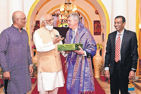 Czech Ambassador calls on Prince of Arcot