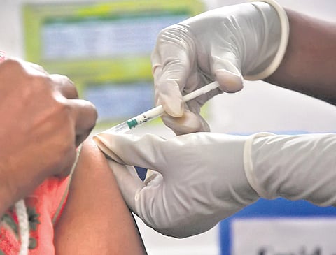 Elderly man dies two days after vaccination in Eluru