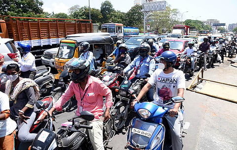 Chennai cops check motorists as e-registration was made mandatory for persons travelling from one police station limits to another, in Chennai(Photo |Â R Satish Babu, EPS)