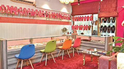 Interior of Kiwi by Musskan
