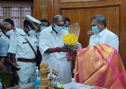 Puducherry Chief Minister N Rangasamy wishing the newly elected assembly speaker Embalam R Selvam. (Photo | Express)