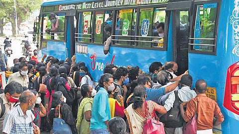 As odd-even rule in private buses — announced in the wake of partial unlocking — is limiting the number of trips, available buses are witnessing heavy rush. A scene from Kochi | Albin Mathew