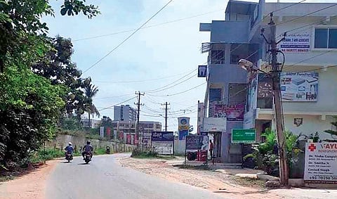 IT professionals form a significant chunk of the workforce on Balagere Road