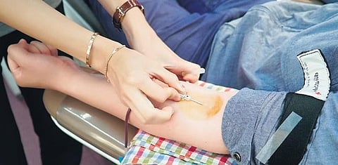 Blood donors must take the vaccine and come forward for regular donation