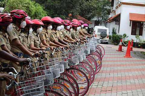 Pink Patrol Team to the aid of women