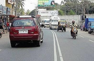 It’s one-way traffic snarl in front of CM Bommai’s RT Nagar house