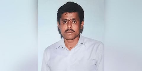 Karnataka woman sets husband afire, drops boulder on him to ensure he's dead