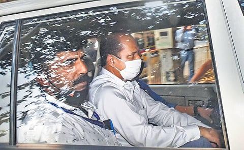 Police officer Sachin Waze being taken to court in Mumbai. (File Photo | PTI)