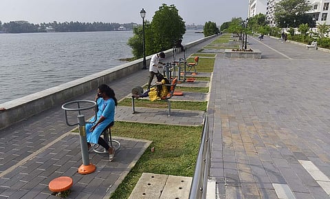 The renovated APJ Abdul Kalam Marg at Mrine Drive with green spaces, an open gym and play area for children. (Photo | Albin Mathew, EPS)