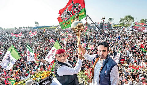 Akhilesh Yadav and Jayant Chaudhary (Photo | PTI)