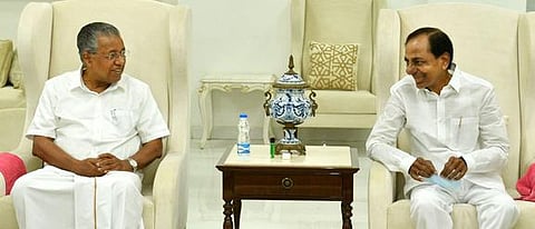 Telangana CM KCR with CPI(M) Polit bureau member and Kerala Chief Minister Pinarayi Vijayan. (Photo | Express)