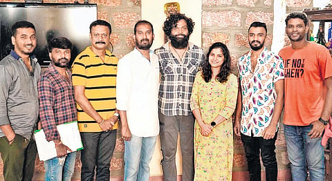 Vinod Prabhakar along with the team Lankasura