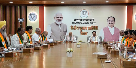 PM Modi with BJP national chief JP Nadda during the CEC meeting of BJP to finalise candidates for the upcoming Himachal Pradesh Assembly polls, in New Delhi, Tuesday, Oct. 18, 2022. (Photo | PTI)