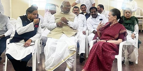 Tharoor, Kharge and Sonia Gandhi AICC headquarters.