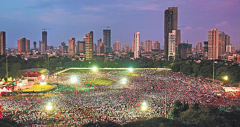 Dussehra rally of Shiv Sena president Uddhav Thackeray at Shivaji Park ground in Mumbai on Wednesday | PTI