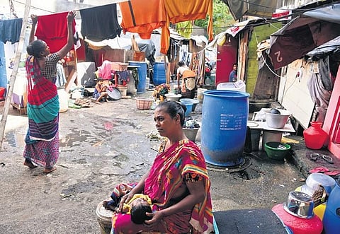 Privacy, safety and toilets are a luxury for 400 residents of Kannappar Thidal | r satish babu