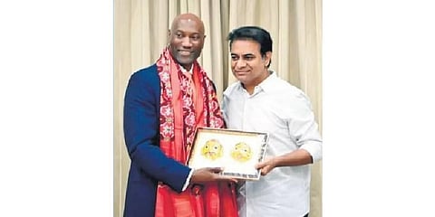  IT Minister KT Rama Rao receives Lockheed Martin’s Air Mobility and Maritime Missions VP and GM Roderick McLean at Pragathi Bhavan on Monday 