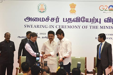 Udhyanidhi Stalin sworn in as cabinet Minister and administered the oath of office and secrecy by Governor RN Ravi at Raj Bhavan (Photo | Ashwin Prasath, EPS)