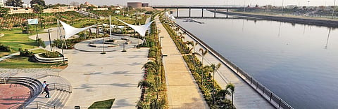 The Gomti riverfront in Lucknow. (Photo | Express)