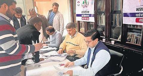 Party has set up 14 district-wise desks at the control room | Express