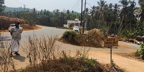 Thekkil-Ferry Road (on the right) will be 7m below the new National Highway and cannot be accessed without a service road, say residents.