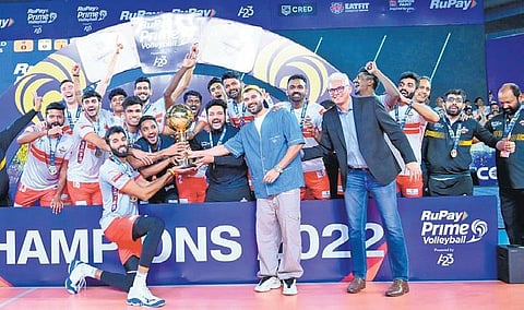 Kolkata Thunderbolts, who emerged as winners of the RuPay Prime Volleyball League after taking down Ahmedabad Defenders, receive the winner’s trophy
