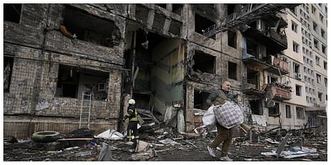 Russian offensive edges deeper into central Kyiv, more talks planned