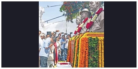 Chief Minister Arvind Kejriwal pays tribute to Bhagat Singh, Sukhdev and Rajguru on the 91st anniversary of their martyrdom on Wednesday. (Photo | Parveen Negi)