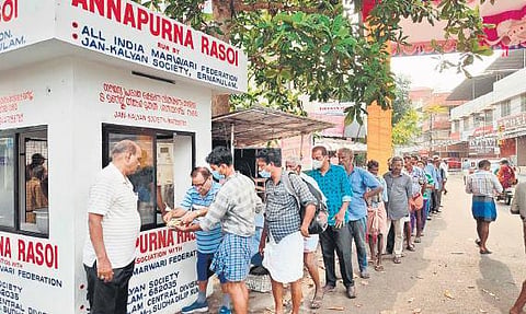 This Rasoi is serving free breakfast to those in need