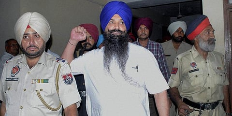 Balwant Singh Rajoana, main accused in Beant Singh assassination case, being produced in the court in Patiala.