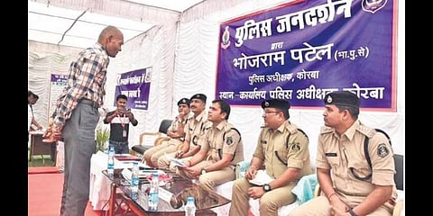 Friendly police force at the doorstep to help villagers