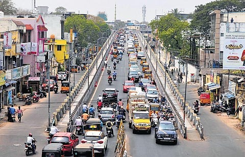 Kodambakkam flyover on Arcot Road. (Photo | Debadatta Mallick, EPS)