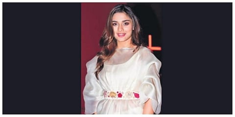 Saiee Manjrekar