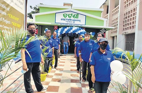 Staff of Chatni restaurant in Puri I Express