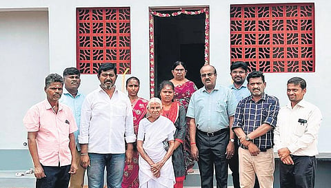 Kamalathal was gifted a new house by Anand Mahindra. (Photo| Twitter screengrab)