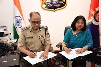 RPF DG Sanjay Chander signed MoU with Rajni Sibal, CEO of Kailash Satyarthi Children's Foundation. (Photo | Special Arrangement)