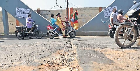 Battered condition of the Katpadi Railway Bridge. (Photo| S Dinesh, EPS)