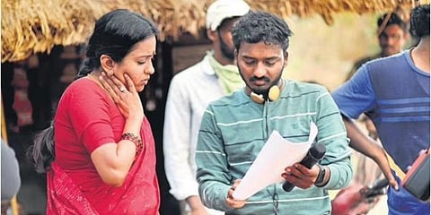 Suma Kanakala in the set of Jayamma Panchayati.