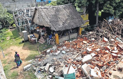 Houses near Cooum in Vanagaram | Sriram R