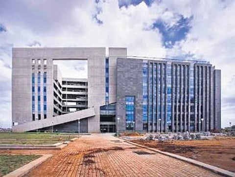 IIT-Hyderabad to set up tech innovation centre with Navy’s help