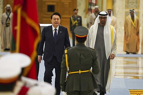 South Korean President Yoon Suk Yeol and Emirati leader Sheikh Mohammed bin Zayed Al Nahyan in Abu Dhabi, Jan. 15, 2023, (Photo | AP)