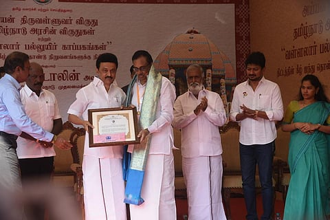 Tamil Nadu Chief Minister MK Stalin distribute Valluvar Awards and various government awards at Valluvar Kottam, Chennai on Monday. (Photo | R.Satish Babu, EPS)