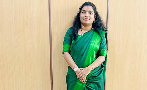 The victim, Pratima, serving as the Deputy Director in the Mines and Geology Department of Karnataka, was found stabbed to death at her residence in Subramanyapura.