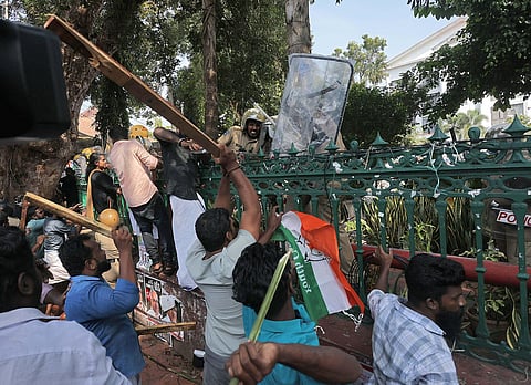 Youth Congress activists attacking police using wooden rods in front of the Secretariat in Thiruvananthapuram on Wednesday, December 20, 2023. (Photo | BP Deepu)