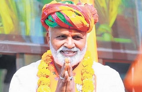  Ladulal Pitliya 