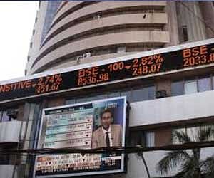 FIIs in selling spree, net outflow at $3.5 bn in Jan