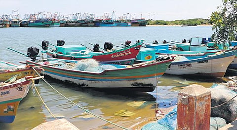 Trawlers berthed in congestion at the Karaikal fishing harbour | express