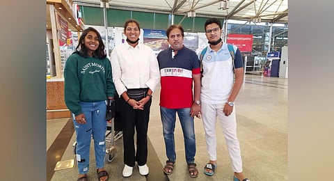 Yashasri with her father Venugopal, brother Srikiran and friend G Trisha (L).
